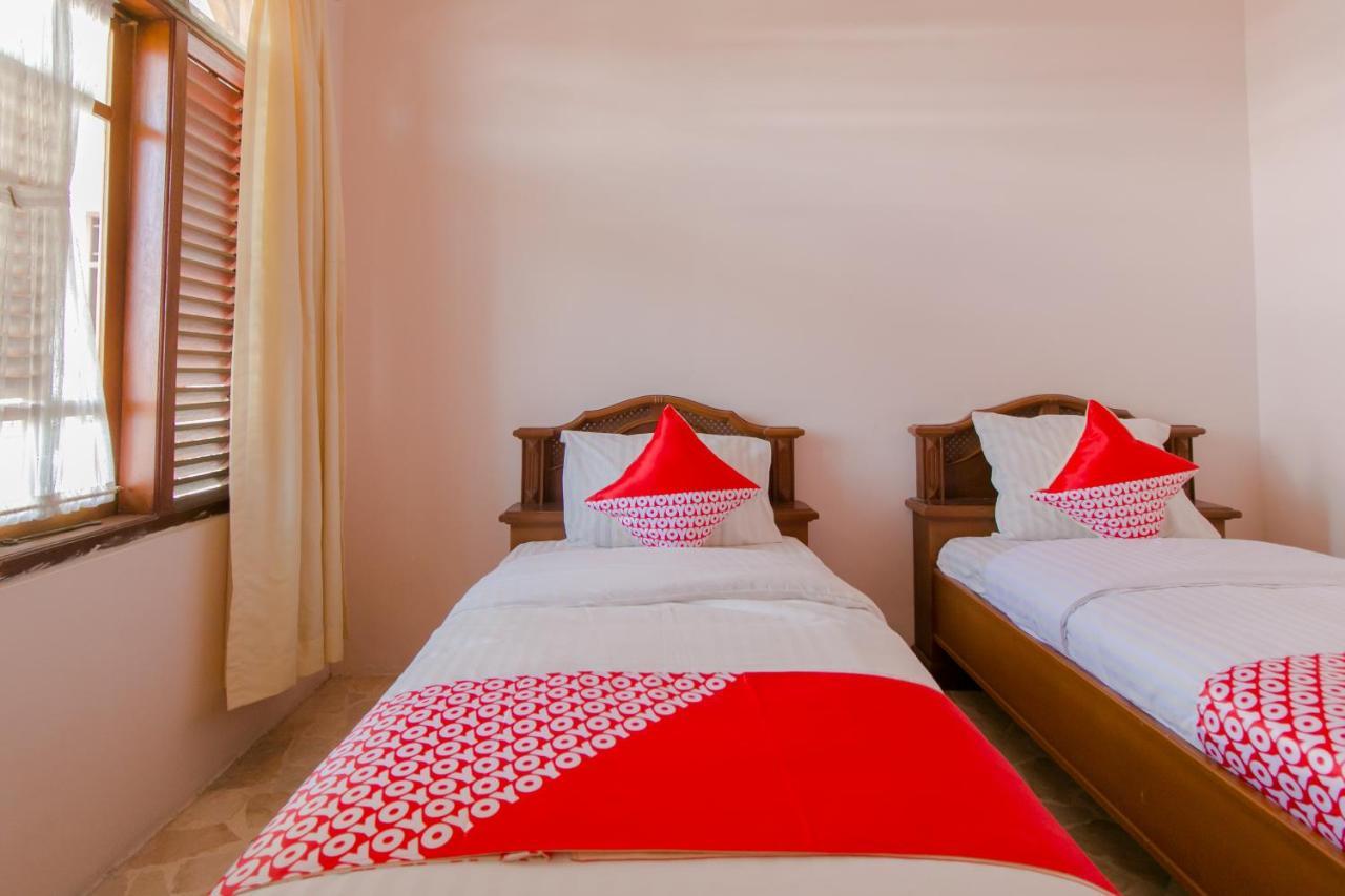 Oyo 2858 Vafa Guesthouse Cianjur Kültér fotó