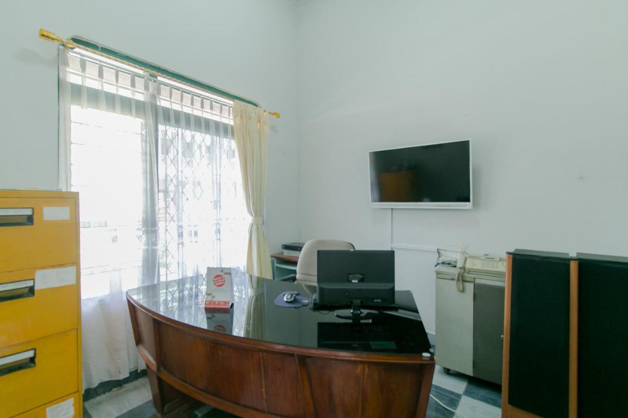 Oyo 2858 Vafa Guesthouse Cianjur Kültér fotó