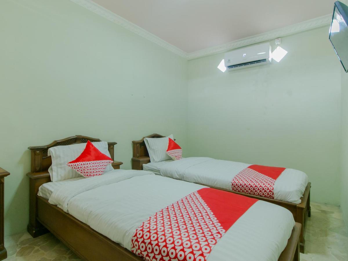 Oyo 2858 Vafa Guesthouse Cianjur Kültér fotó